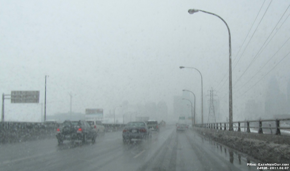 24635CrLe - On the way to a client, downtown Toronto